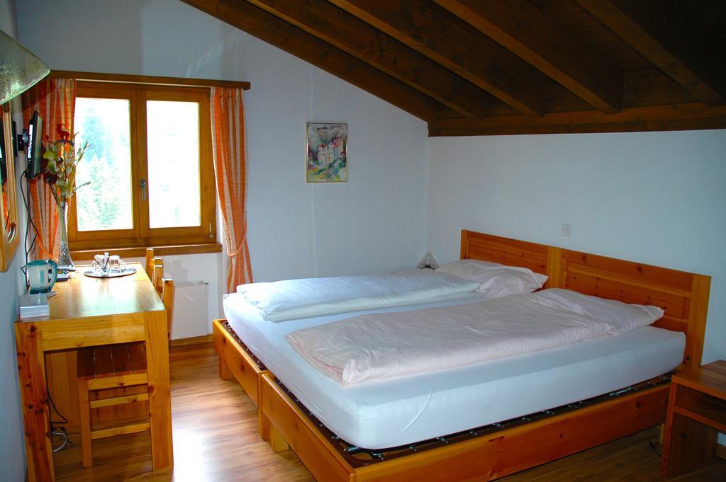 Hotel Restaurant Walserhof Medels Im Rheinwald Δωμάτιο φωτογραφία