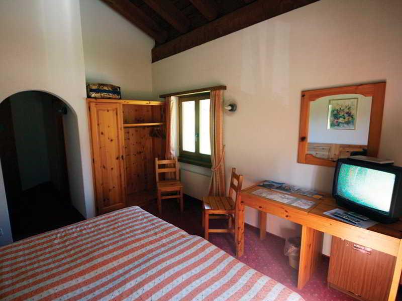 Hotel Restaurant Walserhof Medels Im Rheinwald Εξωτερικό φωτογραφία
